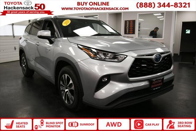 used 2020 Toyota Highlander Hybrid car, priced at $33,491