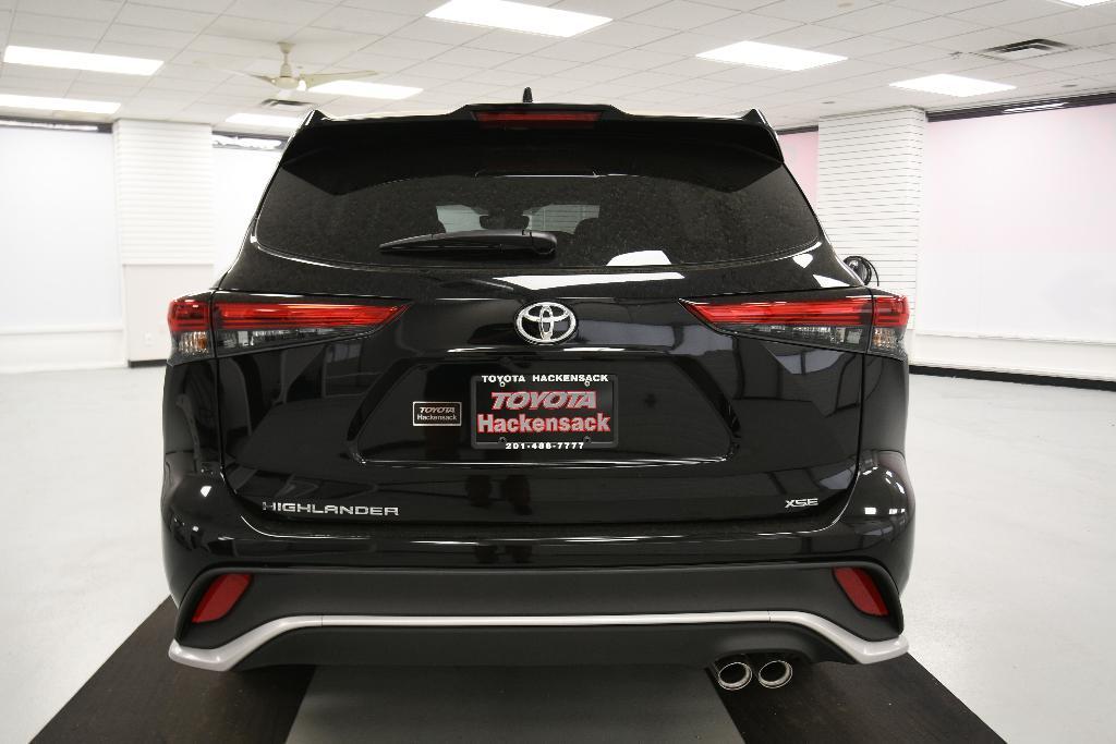 new 2023 Toyota Highlander car, priced at $48,678