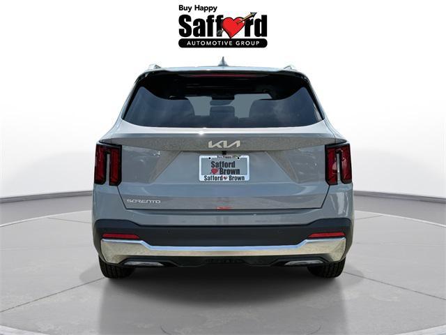 new 2025 Kia Sorento car, priced at $34,136