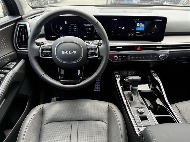 new 2025 Kia Sorento car, priced at $41,275