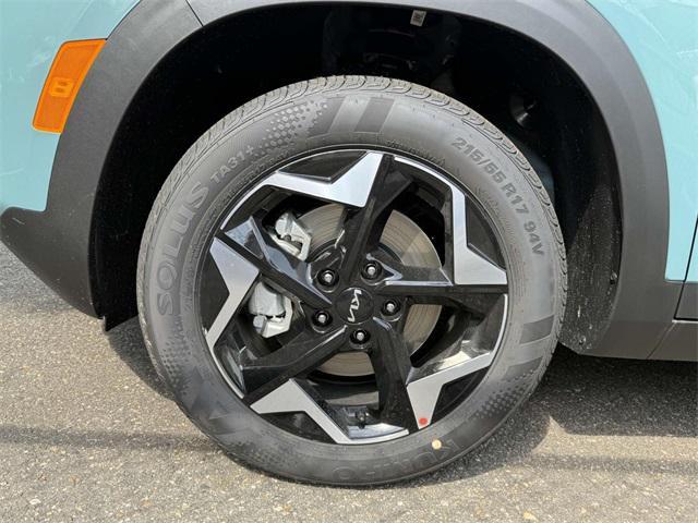 new 2025 Kia Seltos car, priced at $28,555