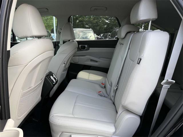 new 2025 Kia Sorento car, priced at $36,685