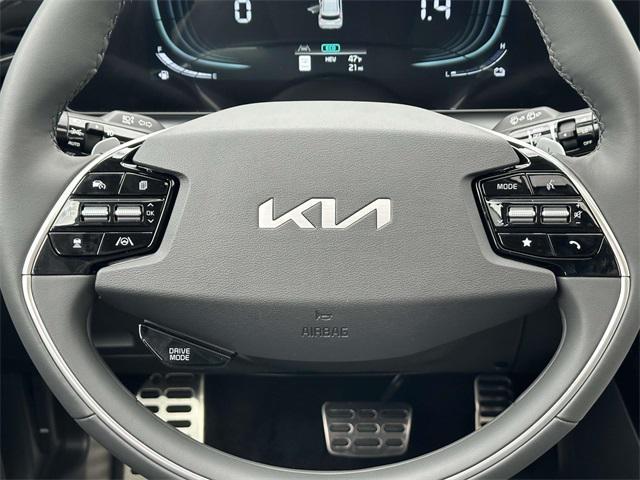 new 2025 Kia Niro car, priced at $39,744