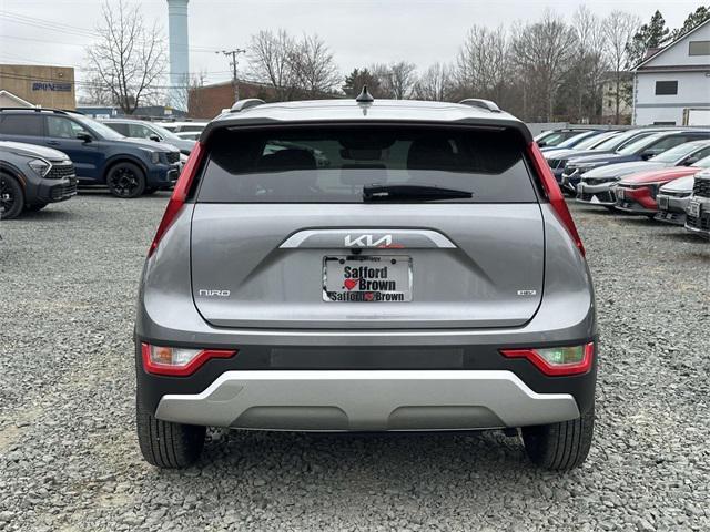 new 2025 Kia Niro car, priced at $29,870