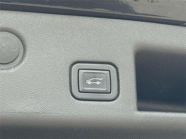 used 2020 Chevrolet Equinox car, priced at $17,128
