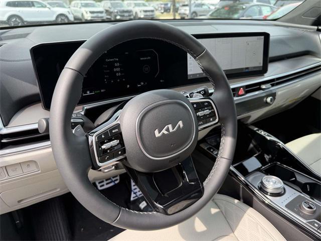 new 2025 Kia Sorento Hybrid car, priced at $44,100