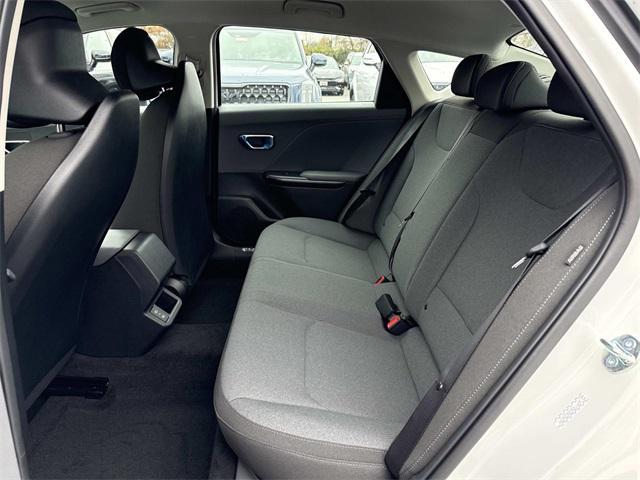 new 2025 Kia K4 car, priced at $23,387