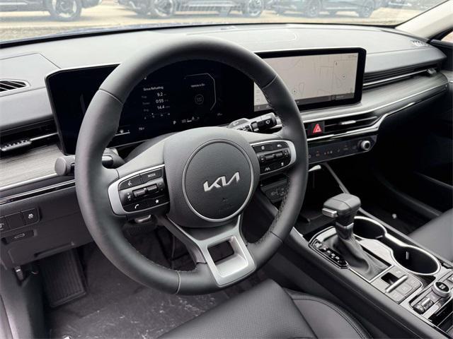 new 2026 Kia K5 car, priced at $33,438