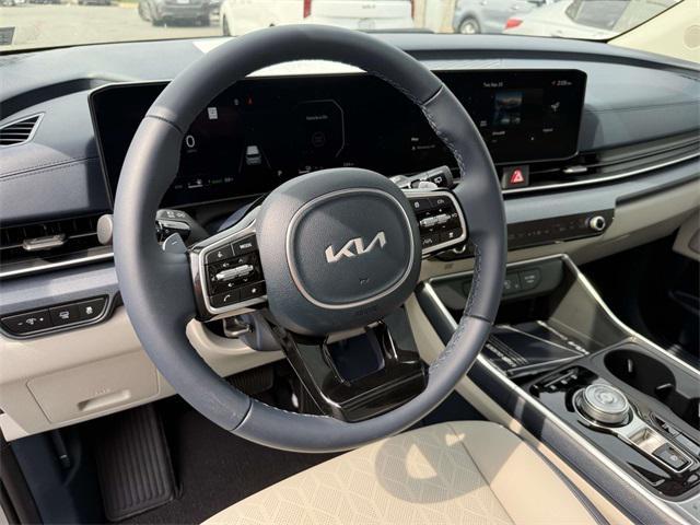 new 2026 Kia Carnival Hybrid car, priced at $46,771