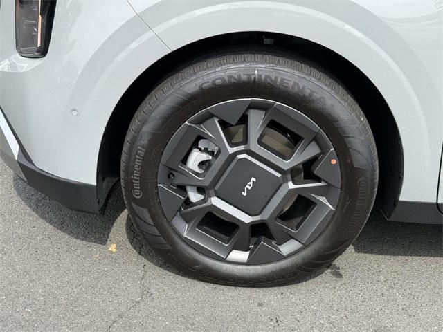 new 2026 Kia Carnival Hybrid car, priced at $46,771