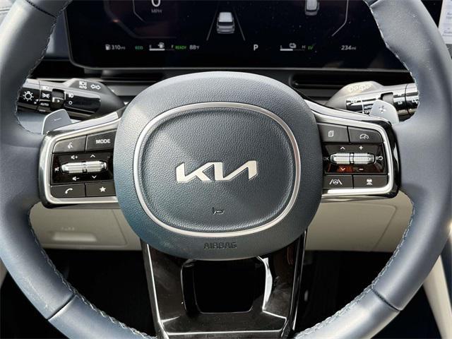 new 2026 Kia Carnival Hybrid car, priced at $46,771