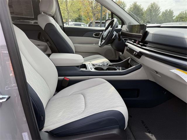 new 2026 Kia Carnival Hybrid car, priced at $46,771