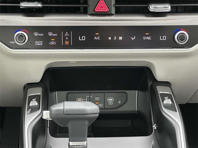 new 2025 Kia Sorento car, priced at $41,865
