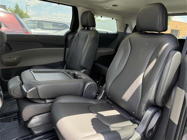 new 2026 Kia Carnival car, priced at $44,899