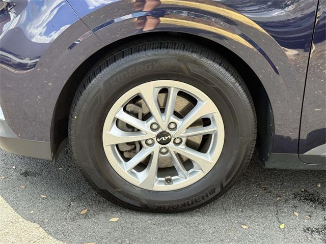 used 2022 Kia Carnival car, priced at $27,200