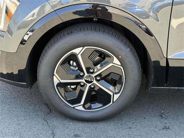 new 2025 Kia Niro car, priced at $33,040