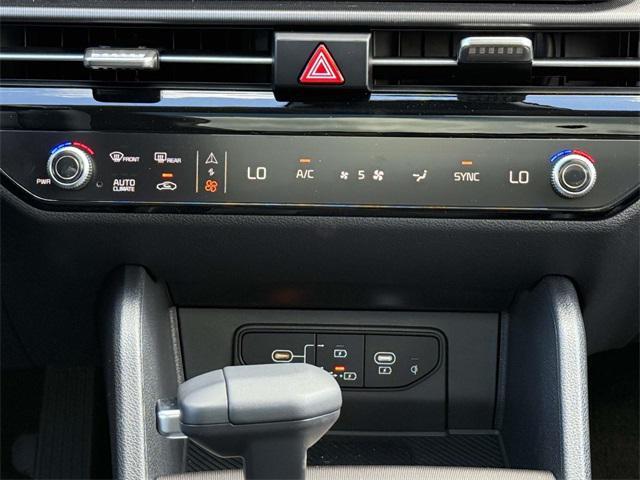 new 2026 Kia Sportage car, priced at $33,061