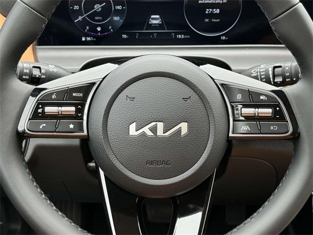 new 2025 Kia Seltos car, priced at $29,355