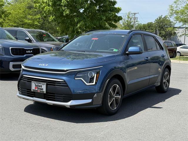 new 2025 Kia Niro Plug-In Hybrid car, priced at $34,827