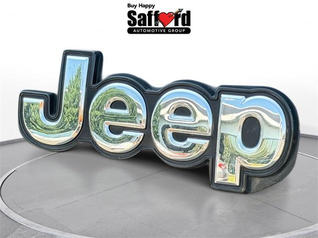 used 2015 Jeep Cherokee car, priced at $11,000