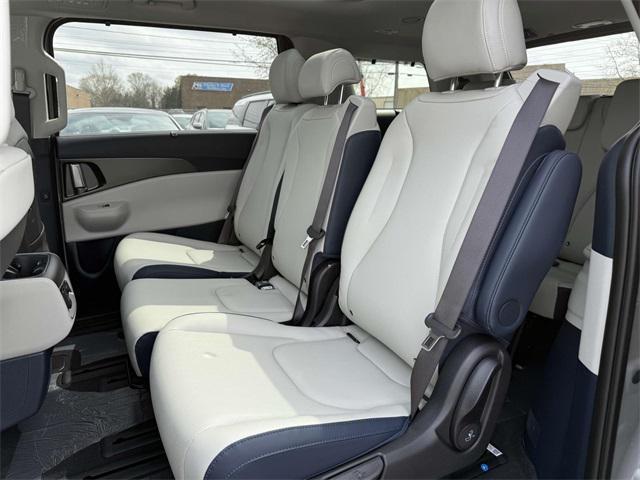 new 2025 Kia Carnival Hybrid car, priced at $49,380