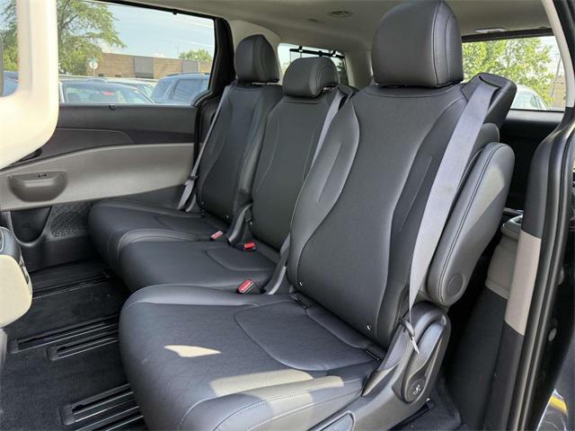 new 2025 Kia Carnival car, priced at $42,840