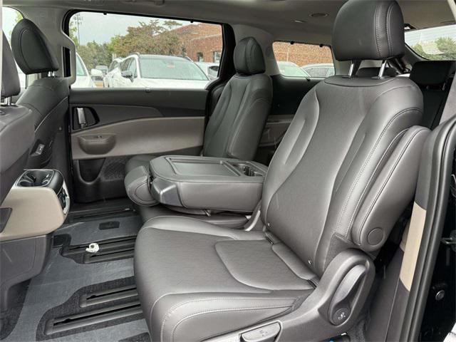 new 2026 Kia Carnival Hybrid car, priced at $47,412