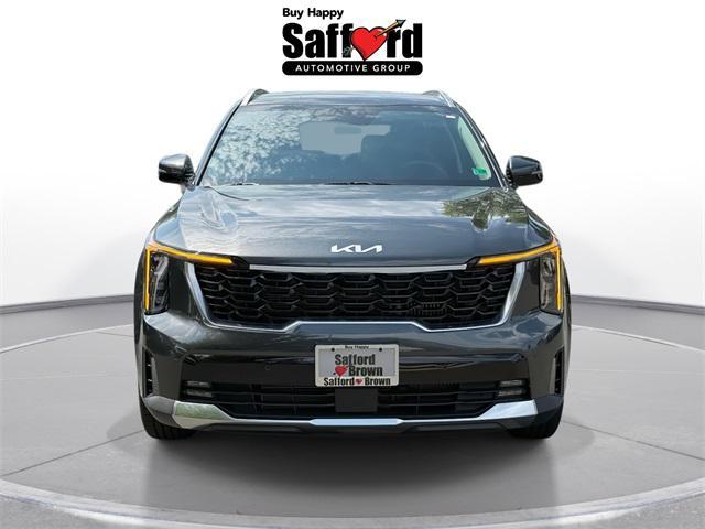 new 2025 Kia Sorento Hybrid car, priced at $40,105