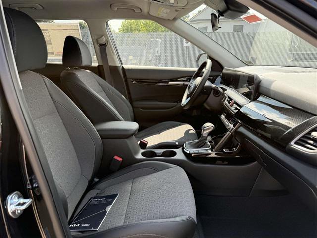 new 2025 Kia Seltos car, priced at $27,335