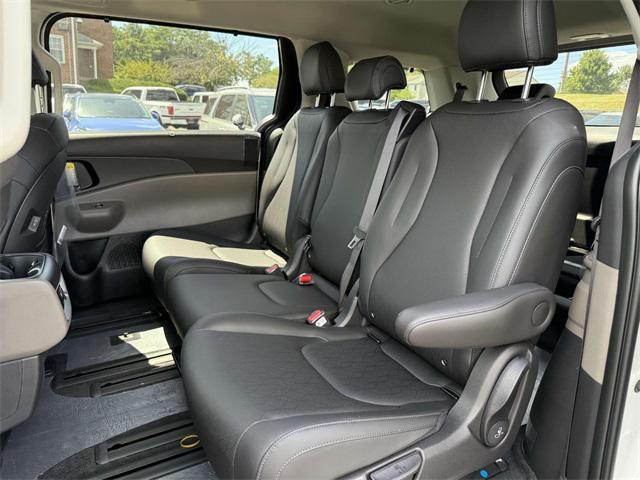 new 2026 Kia Carnival Hybrid car, priced at $42,570
