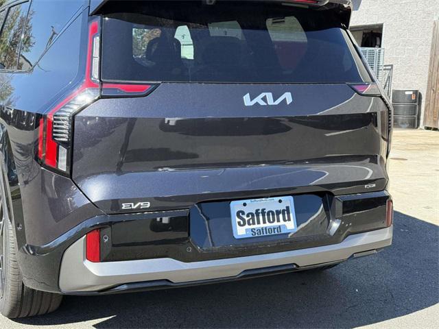 new 2026 Kia EV9 car, priced at $63,020