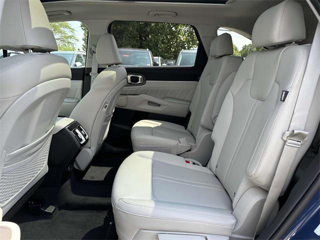 new 2025 Kia Sorento car, priced at $43,064