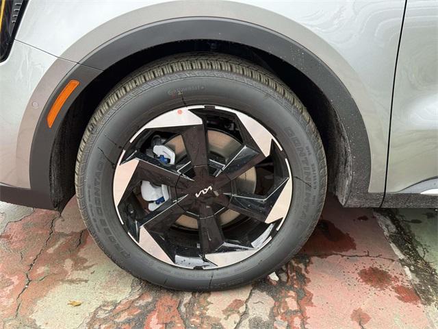 new 2025 Kia Sorento Hybrid car, priced at $44,100