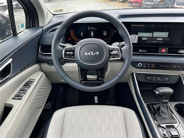 new 2025 Kia Carnival car, priced at $38,548