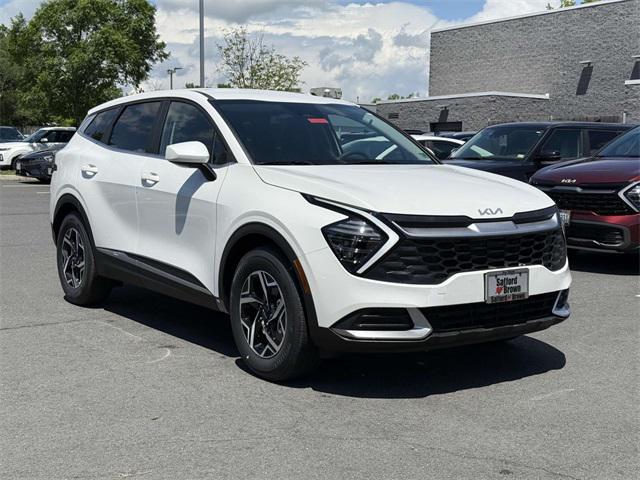 new 2025 Kia Sportage car, priced at $28,035