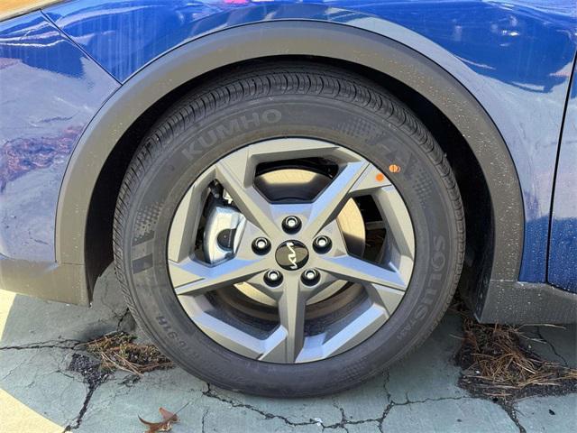 new 2025 Kia K4 car, priced at $23,016