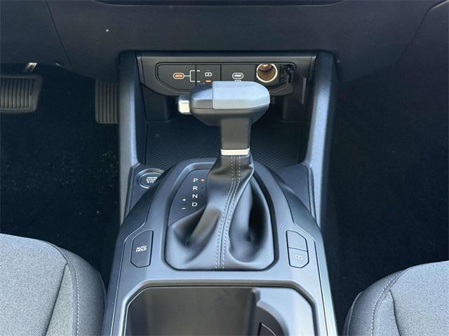 new 2025 Kia K4 car, priced at $23,016