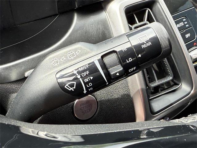 used 2021 Kia Sorento car, priced at $22,706