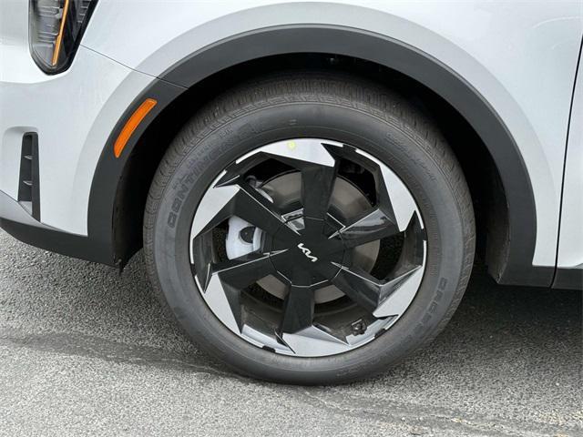 new 2025 Kia Sorento Hybrid car, priced at $41,435