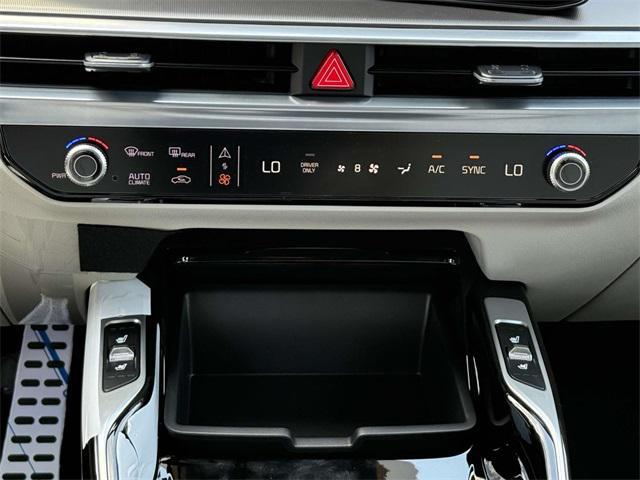 new 2025 Kia Sorento Hybrid car, priced at $46,185