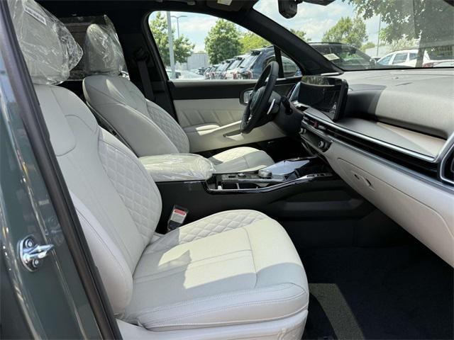 new 2025 Kia Sorento Hybrid car, priced at $46,185