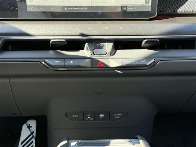 new 2026 Kia EV9 car, priced at $63,020