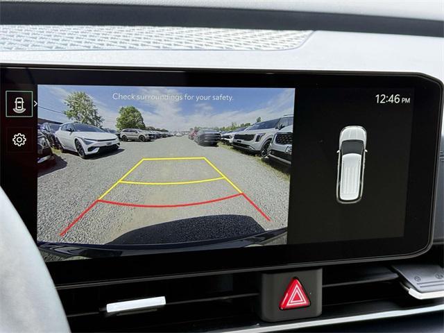 new 2025 Kia Carnival car, priced at $39,765