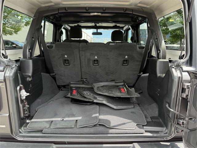 used 2021 Jeep Wrangler Unlimited car, priced at $28,274