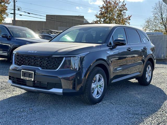 new 2025 Kia Sorento car, priced at $30,903