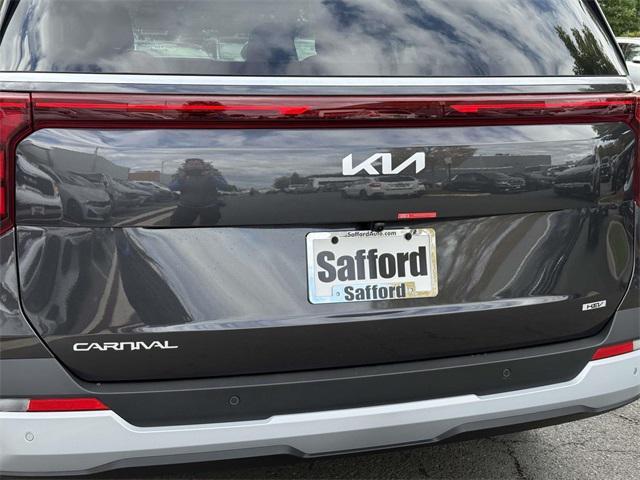 new 2026 Kia Carnival Hybrid car, priced at $41,722