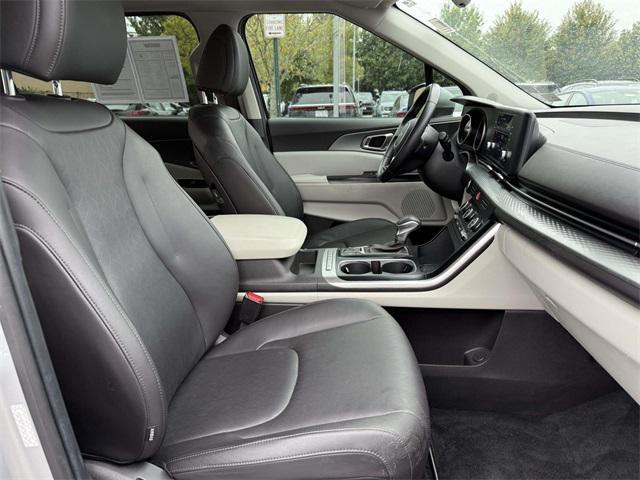 used 2022 Kia Carnival car, priced at $25,000