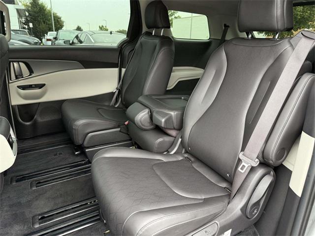 used 2022 Kia Carnival car, priced at $25,000
