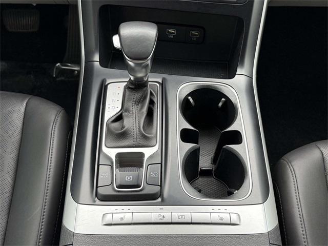 used 2022 Kia Carnival car, priced at $25,000