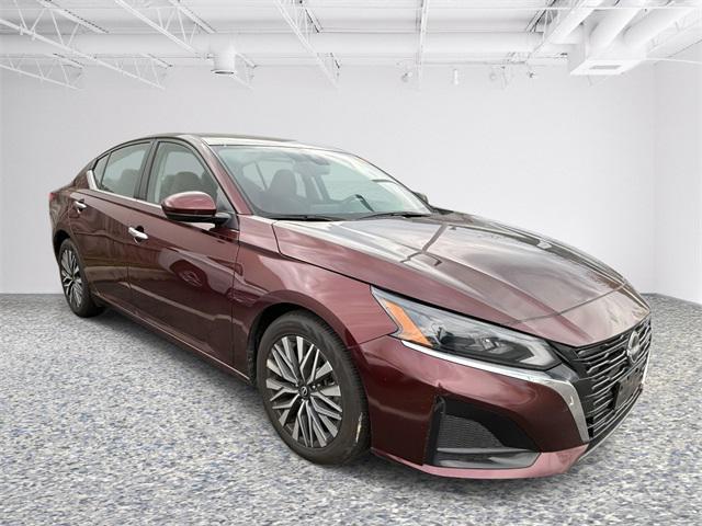 used 2023 Nissan Altima car, priced at $19,126